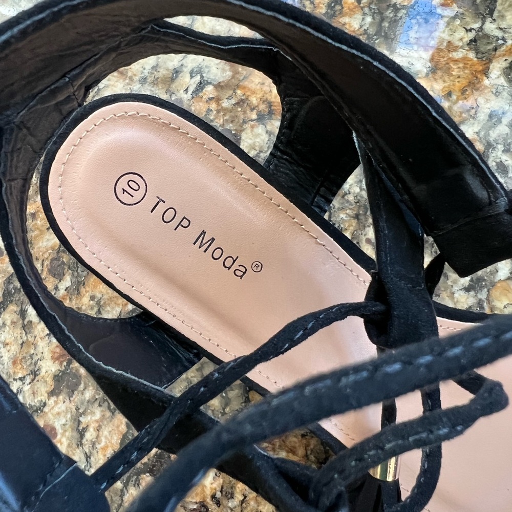 Top Moda Block Heels. - Picture 10 of 12